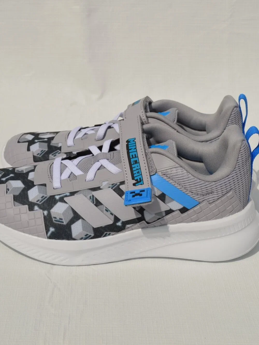 ADIDAS MINECRAFT FORTARUN 4.0 SHOES CHILDREN Size 3 (New)